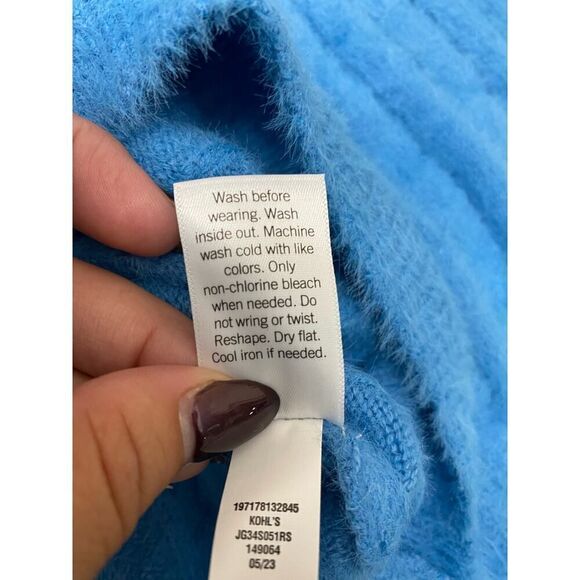 Junior’s SO Ultra Soft Crewneck Light Blue Cozy Core Winter Essentials Size L - Picture 8 of 8